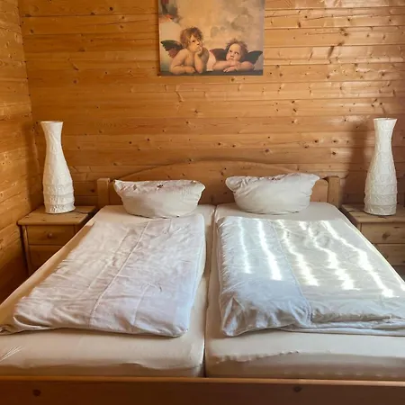 Eichberg Ferienhaeuser Dom wakacyjny